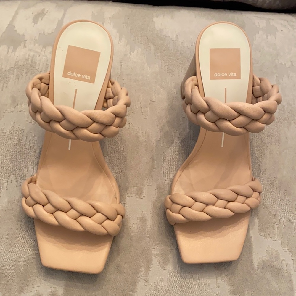 Dolce Vita: PAILY HEELS IN CREAM STELLA